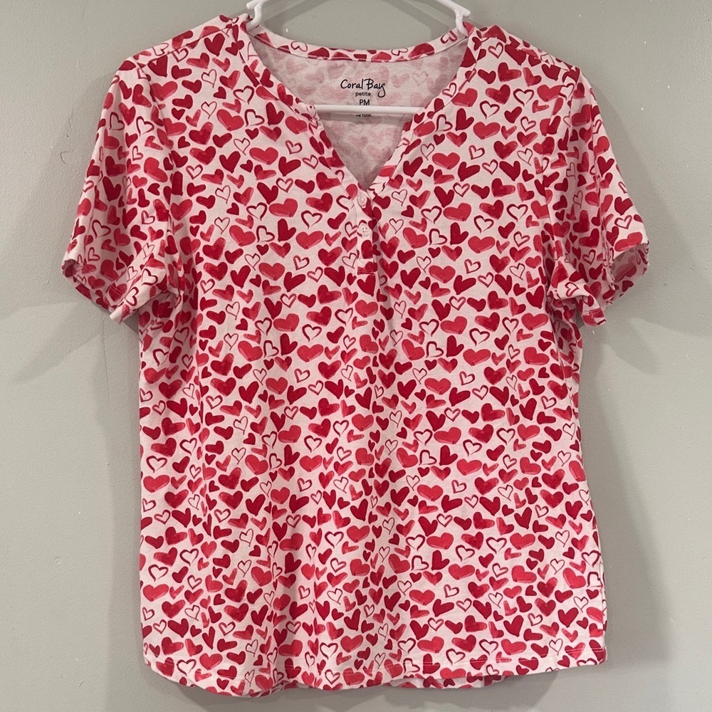 Valentine Coral Bay Women's Red Heart Short Sleeve Tee size MP